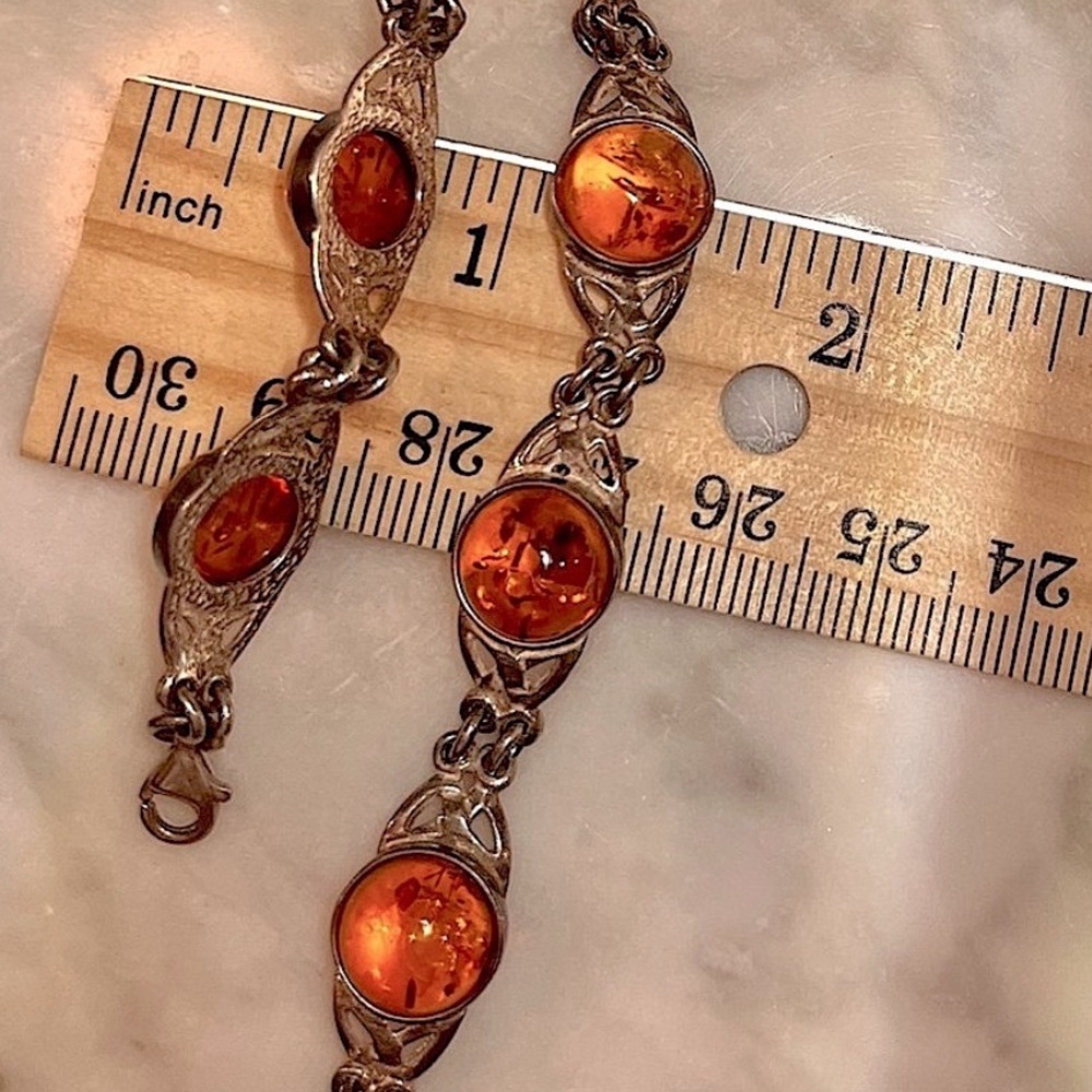 Vintage Handmade Baltic Amber Bracelet Curved Bar Link Bracelet. Well made!